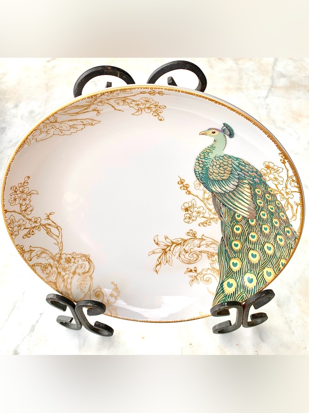 222 FIFTH SERENE PEACOCK DINNER PLATE  NEW 10 3/8TH ROUND GOLD GREEN